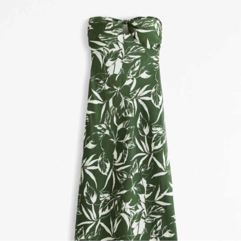 Abercrombie & Fitch Strapless Twist Maxi Dress